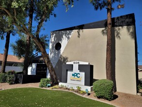 606 N Stapley Dr, Mesa, AZ for rent Building Photo- Image 1 of 10