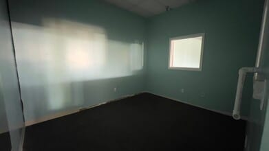 6504-6540 Massachusetts Ave, New Port Richey, FL to rent Building Photo- Image 2 of 8