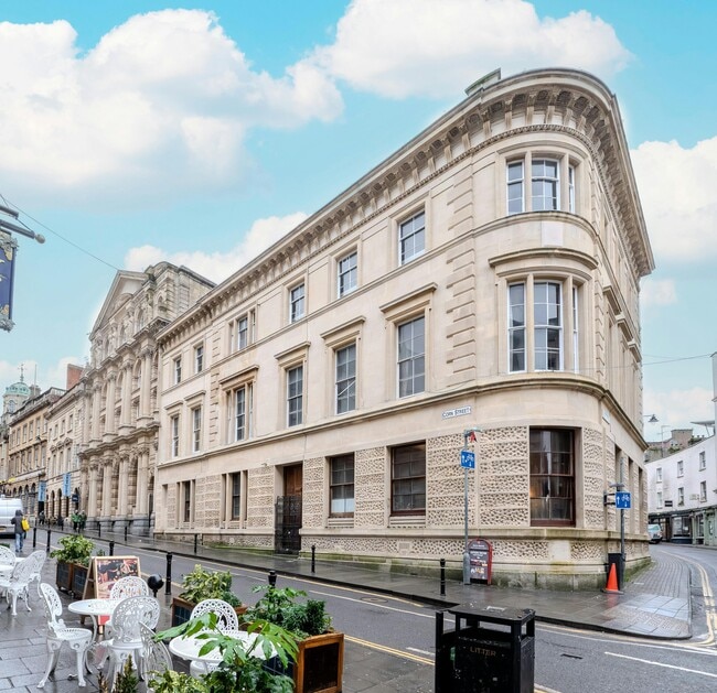 More details for 32 Corn St, Bristol - Retail to Rent