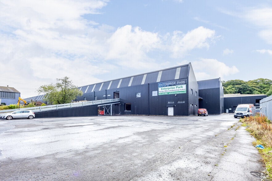 147 Drakemire Dr, Glasgow for sale - Primary Photo - Image 1 of 1