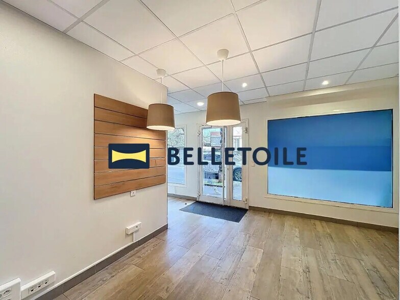 Retail in Maisons-Alfort to rent - Primary Photo - Image 2 of 10