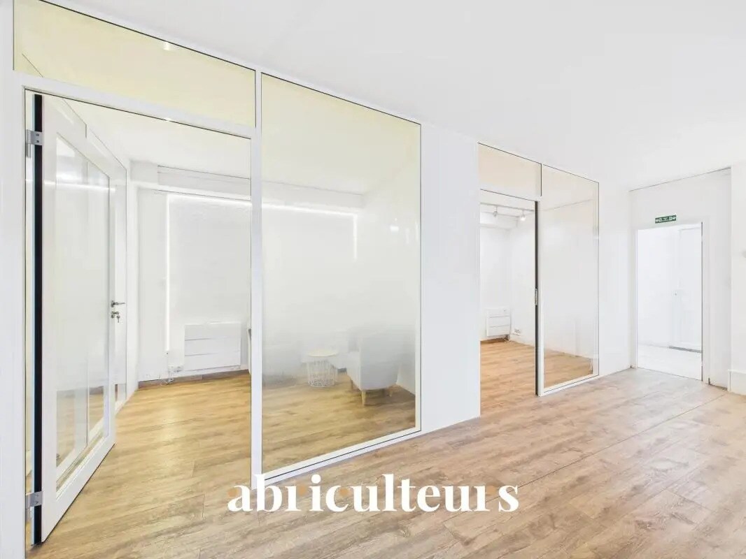 98 Rue Jean Fraix, Rezé for sale Interior Photo- Image 1 of 12