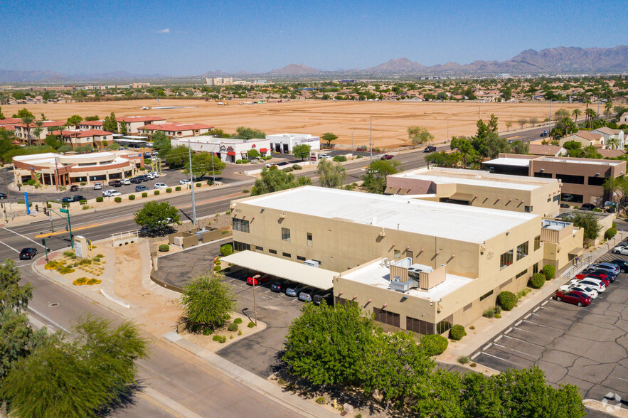 4921 E Bell Rd, Scottsdale, AZ for rent - Building Photo - Image 3 of 4