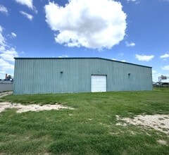 530 Steves Ave, San Antonio, TX to rent Building Photo- Image 2 of 2