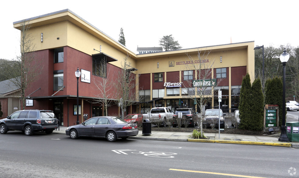 900 Main St, Oregon City, OR for rent - Building Photo - Image 1 of 5