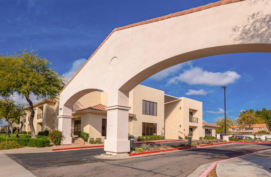 8952 E Desert Cove Ave, Scottsdale, AZ for rent - Building Photo - Image 1 of 5