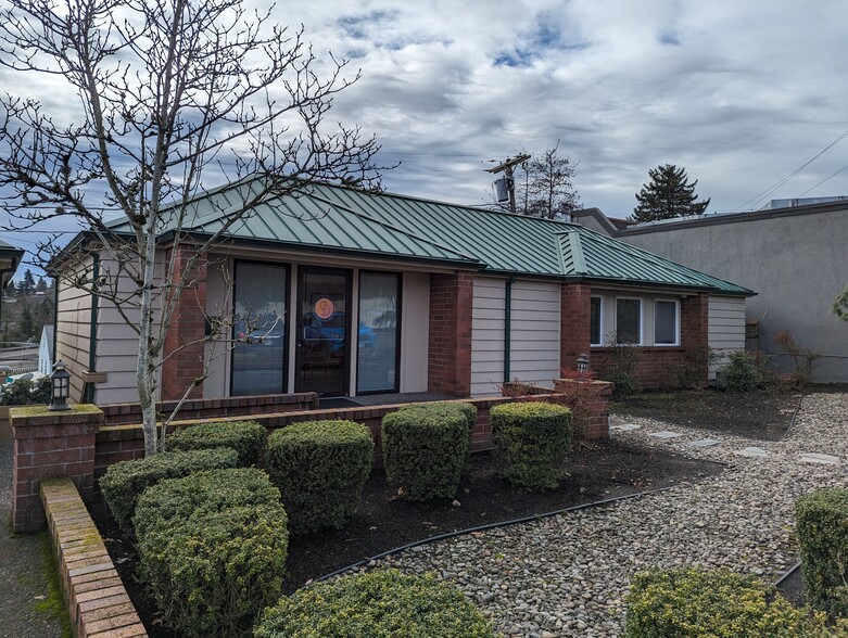 7800 SW Barbur Blvd, Portland, OR for rent - Building Photo - Image 1 of 10