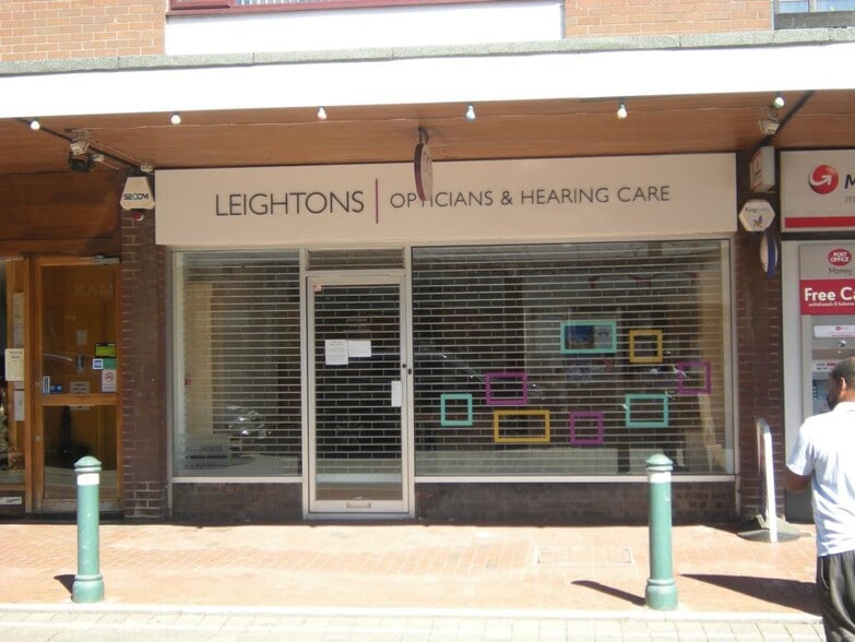 66-68 High Street portfolio of 2 properties for sale on LoopNet.co.uk - Primary Photo - Image 2 of 2