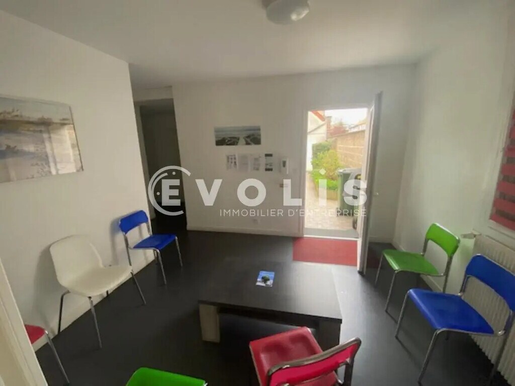 Vente Bureaux 170 m² - Photo 1