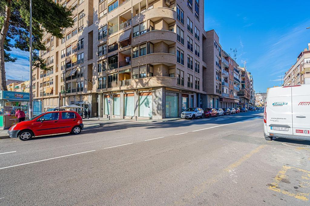Retail in Elda, Alicante for sale Building Photo- Image 1 of 33