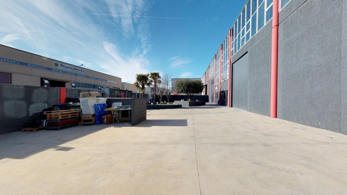 Industrial in La Puebla de Alfindén, Zaragoza for sale Building Photo- Image 1 of 3