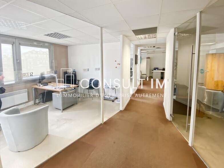 Allée De La Gare, Saint-Maur-des-Fossés to rent - Building Photo - Image 1 of 4