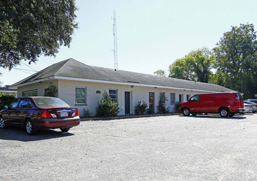 208 W Ash St, Goldsboro, NC for sale - Primary Photo - Image 1 of 1