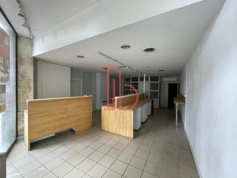 Office in Bordeaux to rent - Interior Photo - Image 2 of 6