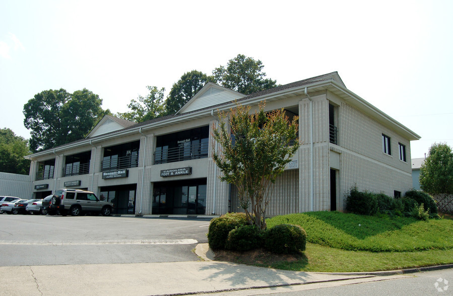 365 N New Hope Rd, Gastonia, NC for rent - Building Photo - Image 3 of 9