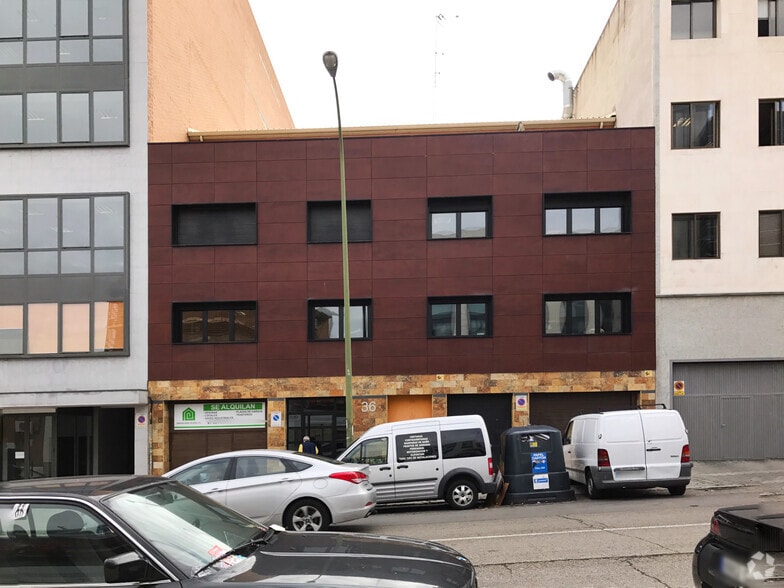Office in Madrid, Madrid to rent - Primary Photo - Image 1 of 3