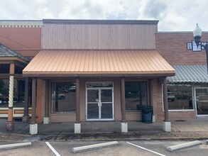 112 Public Sq, Batesville, MS for sale Building Photo- Image 1 of 1