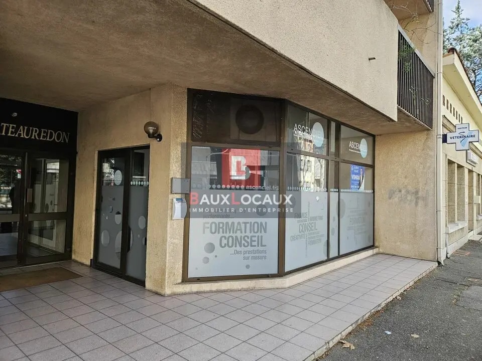 Location Commerce 54 m² - Photo 1
