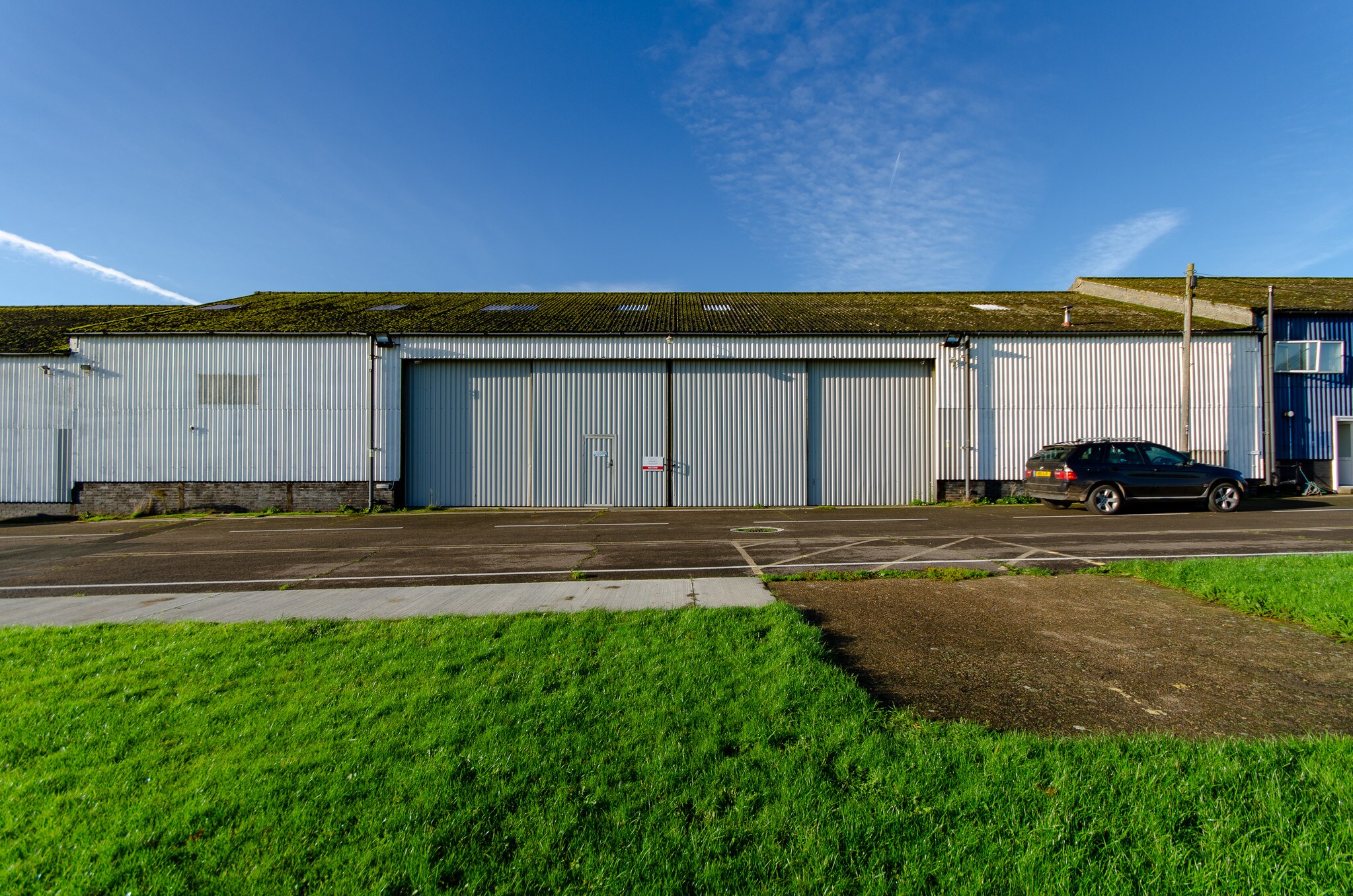 Kingsmill Ln, Redhill for sale Primary Photo- Image 1 of 1