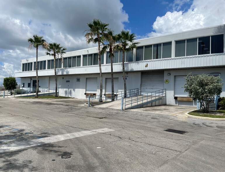 1800 SW 34th St, Fort Lauderdale, FL for rent - Building Photo - Image 2 of 7