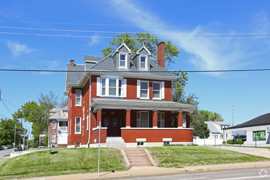 566 1st Capitol Dr, Saint Charles, MO for sale - Primary Photo - Image 3 of 48