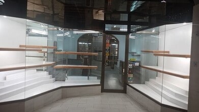 Retail in Sant Pere de Vilamajor, Barcelona to rent Interior Photo- Image 1 of 3