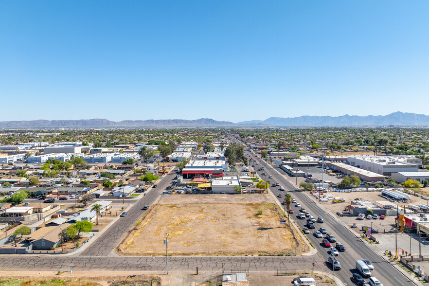 2725 N 34th Dr, Phoenix, AZ for sale - Building Photo - Image 3 of 12