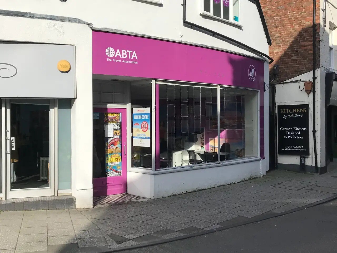 Retail in Whitchurch for sale Primary Photo- Image 1 of 1