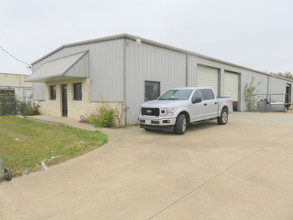 1719 Hal Ave, Cleburne, TX for sale Building Photo- Image 1 of 1