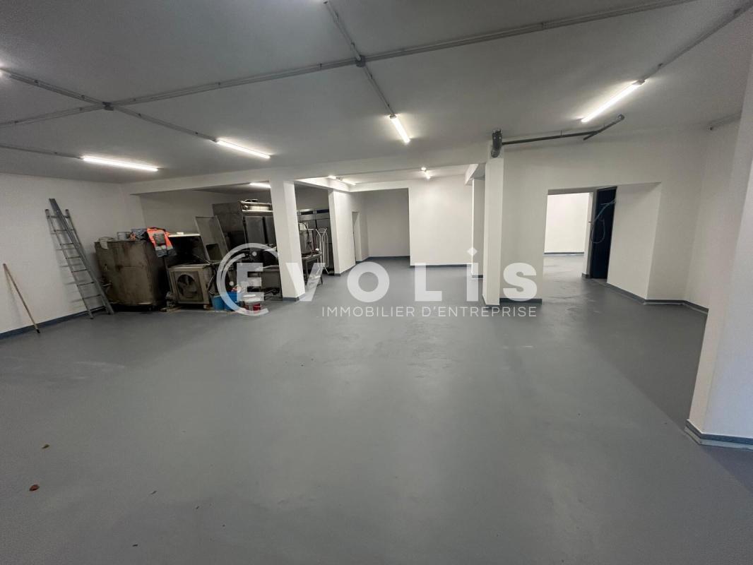 Light Industrial in Guibeville to rent Interior Photo- Image 1 of 30
