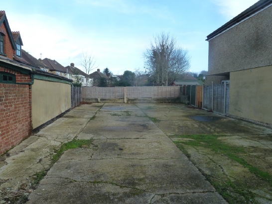 1 Rhodrons Av, Chessington for sale Primary Photo- Image 1 of 1