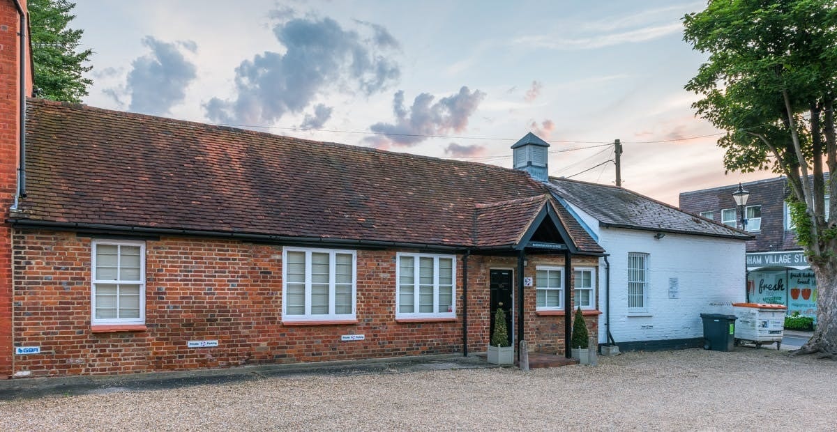 93 High St, Burnham to rent Building Photo- Image 1 of 10