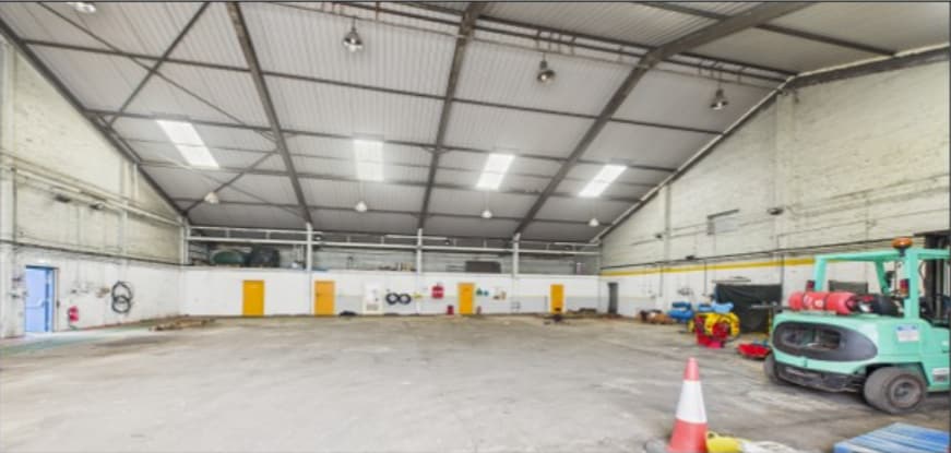 173-175 Airdrie Rd, Caldercruix to rent Interior Photo- Image 1 of 2