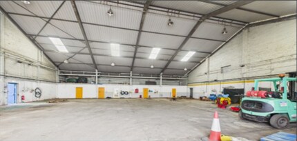 173-175 Airdrie Rd, Caldercruix to rent Interior Photo- Image 1 of 2