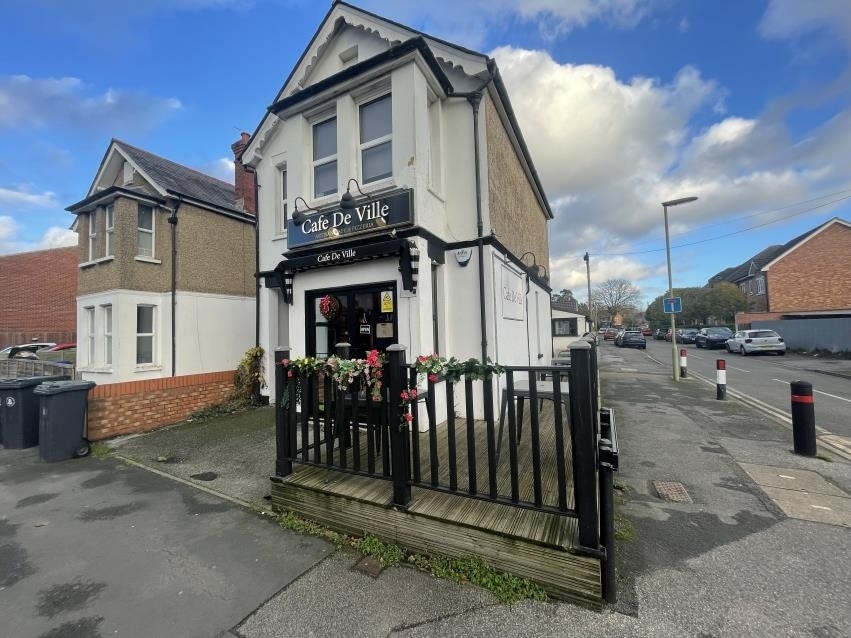 143 Frimley Rd, Camberley for sale Building Photo- Image 1 of 5