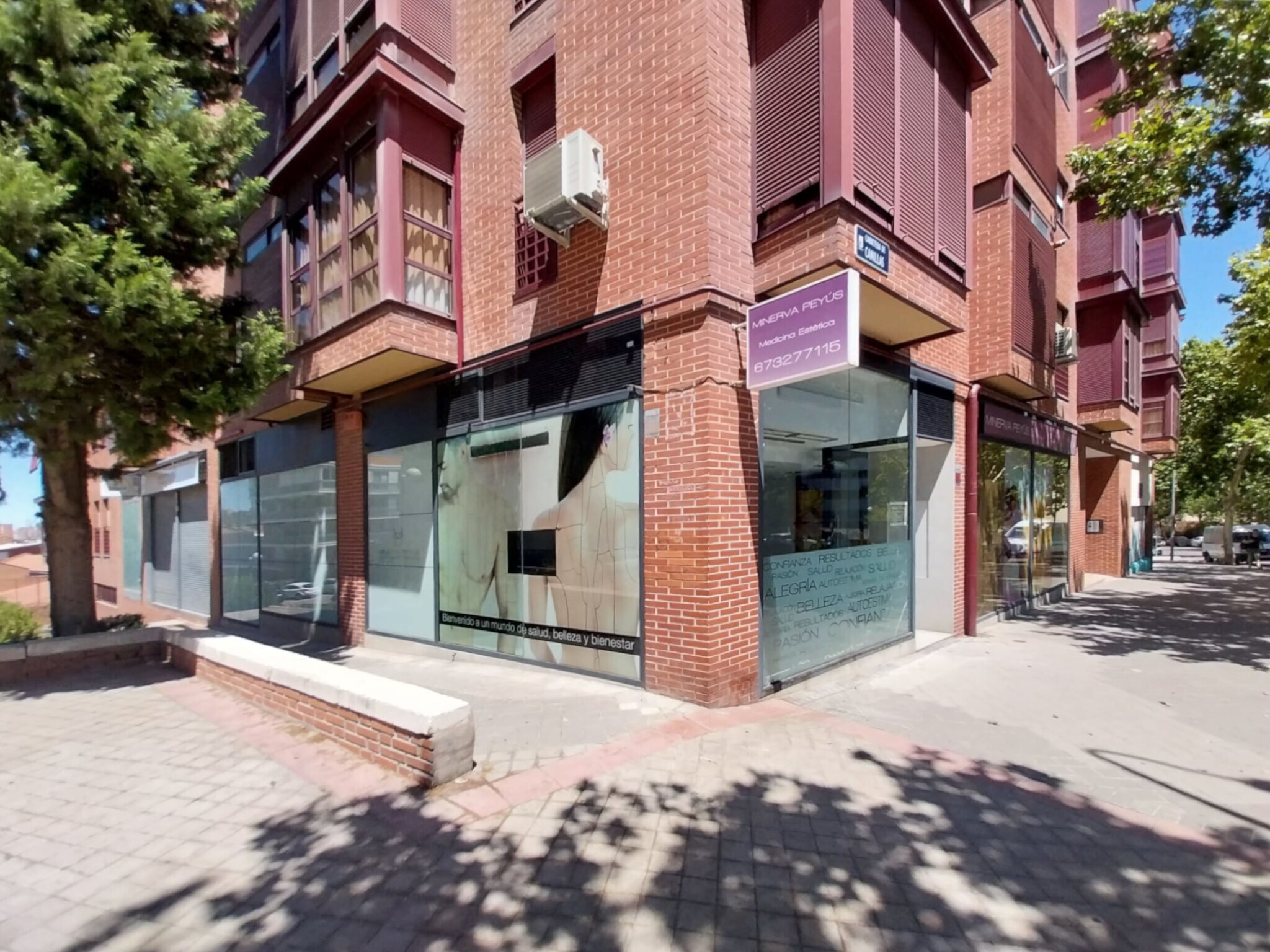 Retail in Madrid, Madrid to rent Building Photo- Image 1 of 13