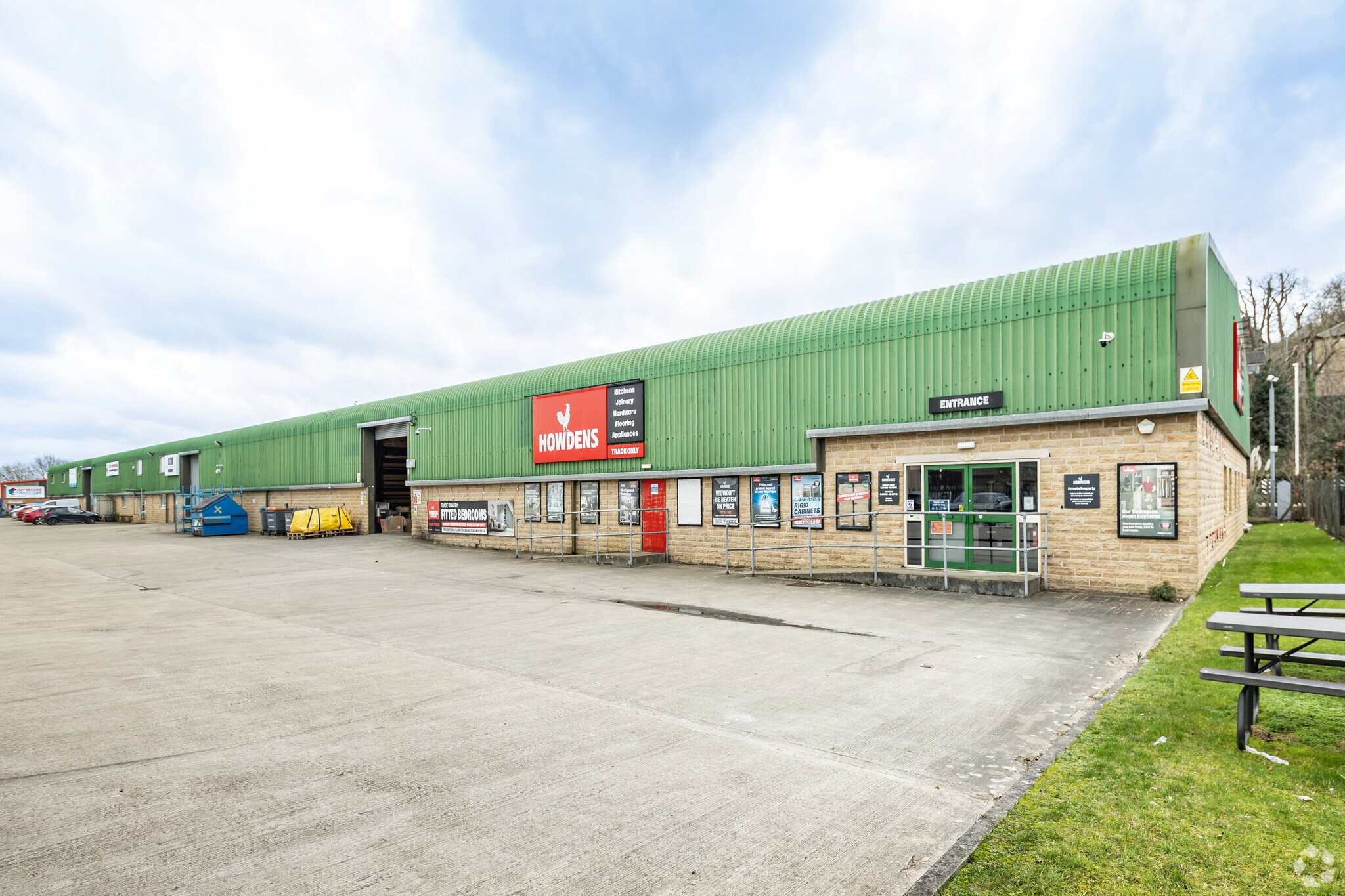 Birds Royd Ln, Brighouse for sale Primary Photo- Image 1 of 1