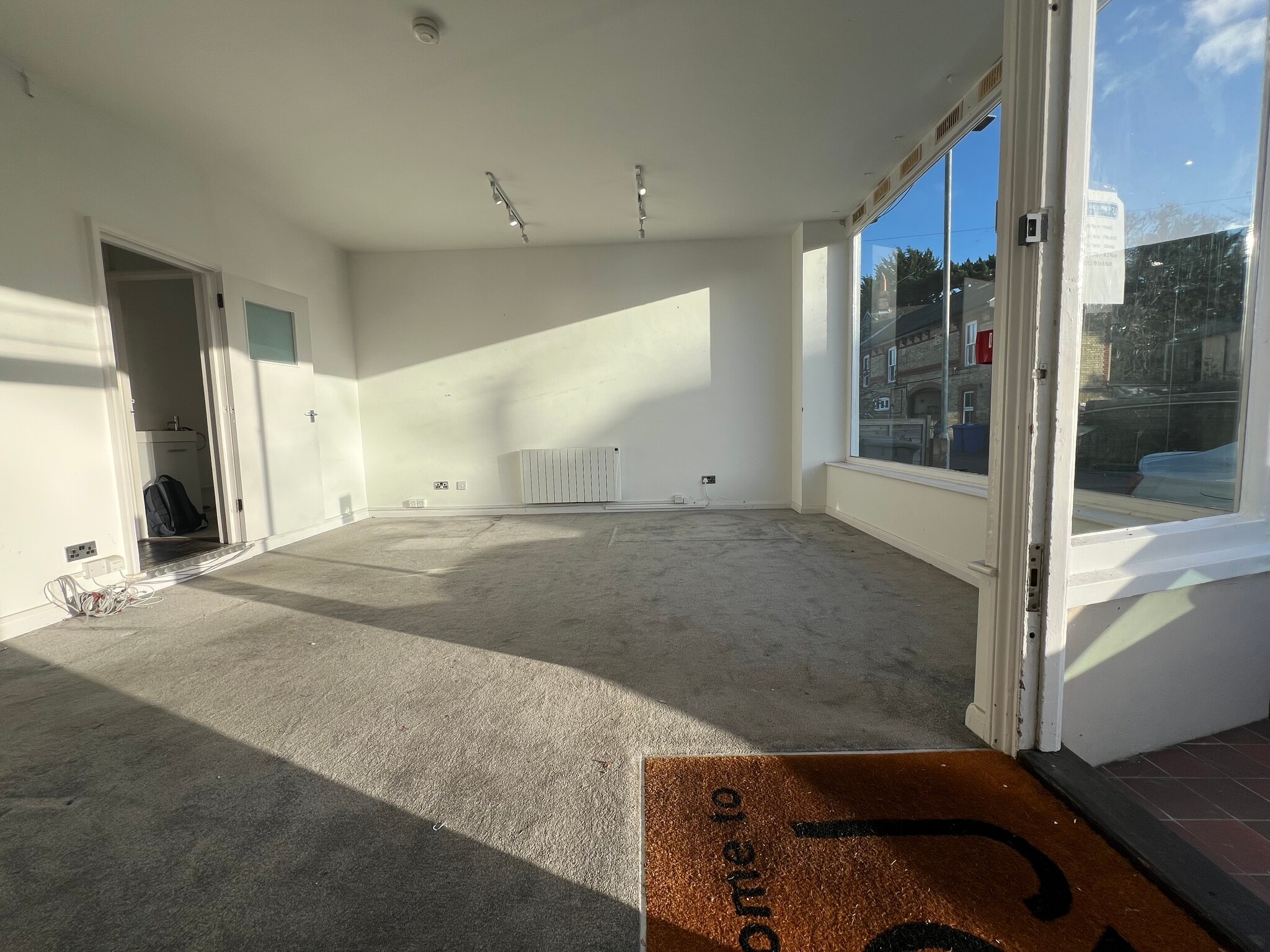 4 Hoestock Rd, Sawbridgeworth to rent Interior Photo- Image 1 of 2