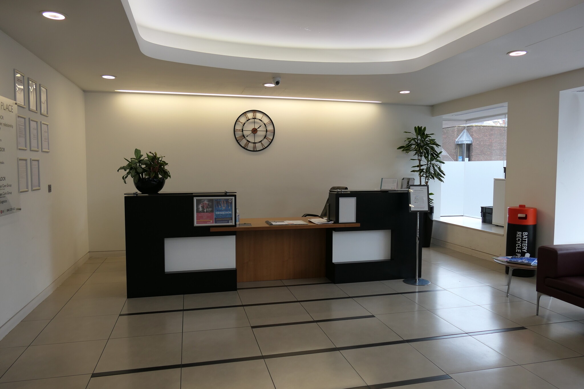 Victoria St, Windsor to rent Interior Photo- Image 1 of 9