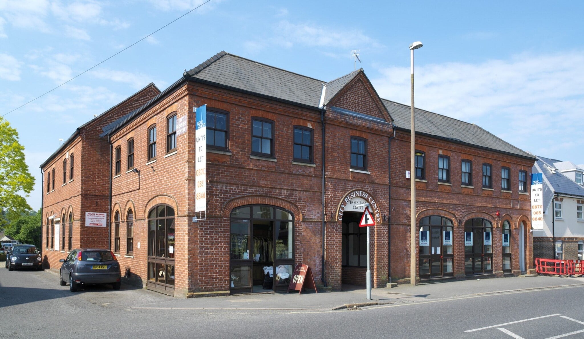 6 Brighton Rd, Horsham to rent Building Photo- Image 1 of 10