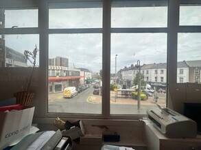 69-69A Brent St, London to rent Interior Photo- Image 2 of 2