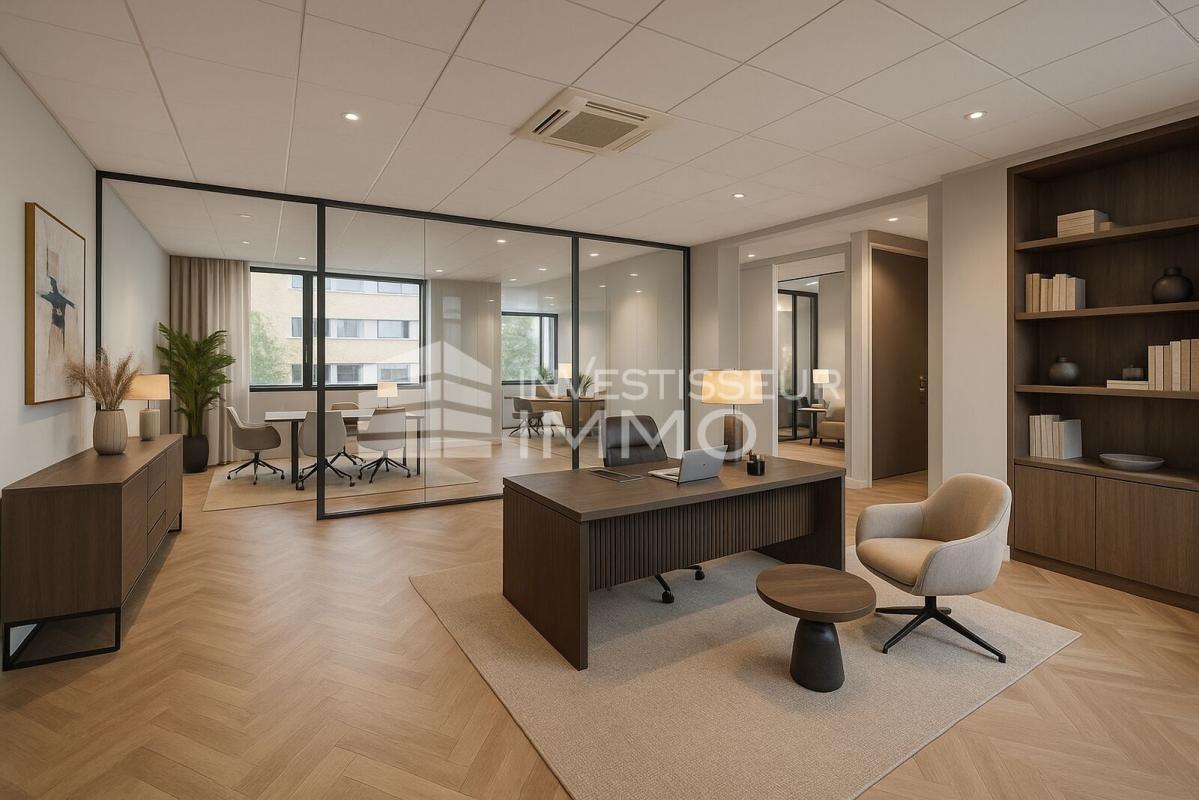 Office in Antony to rent Interior Photo- Image 1 of 4