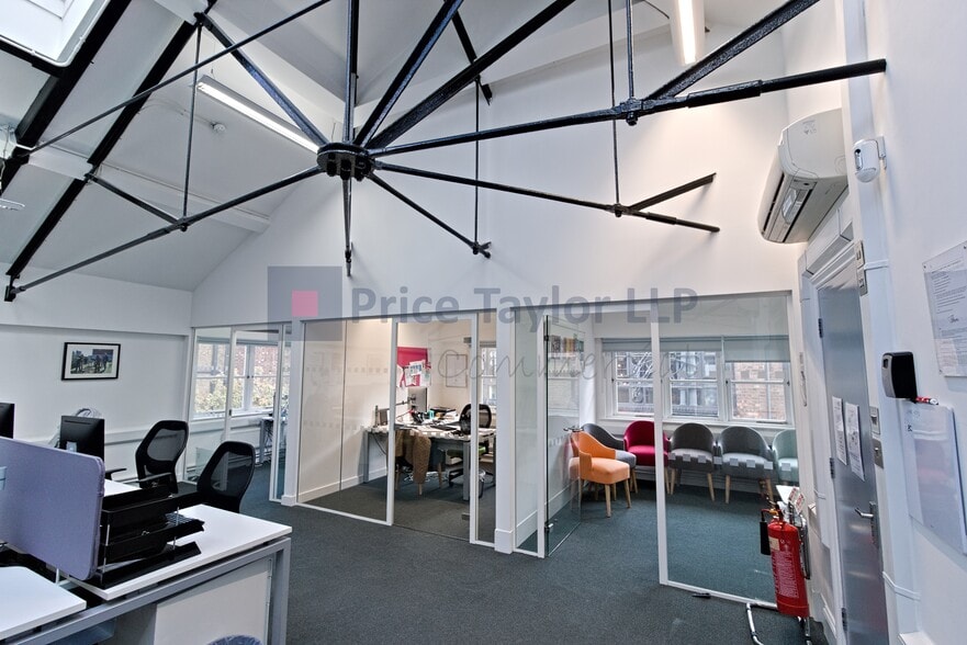 142-144 Liverpool Rd, London to rent - Interior Photo - Image 3 of 14