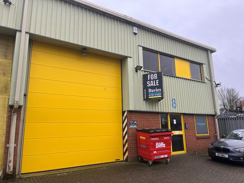 Works Rd, Letchworth Garden City for sale - Building Photo - Image 1 of 6