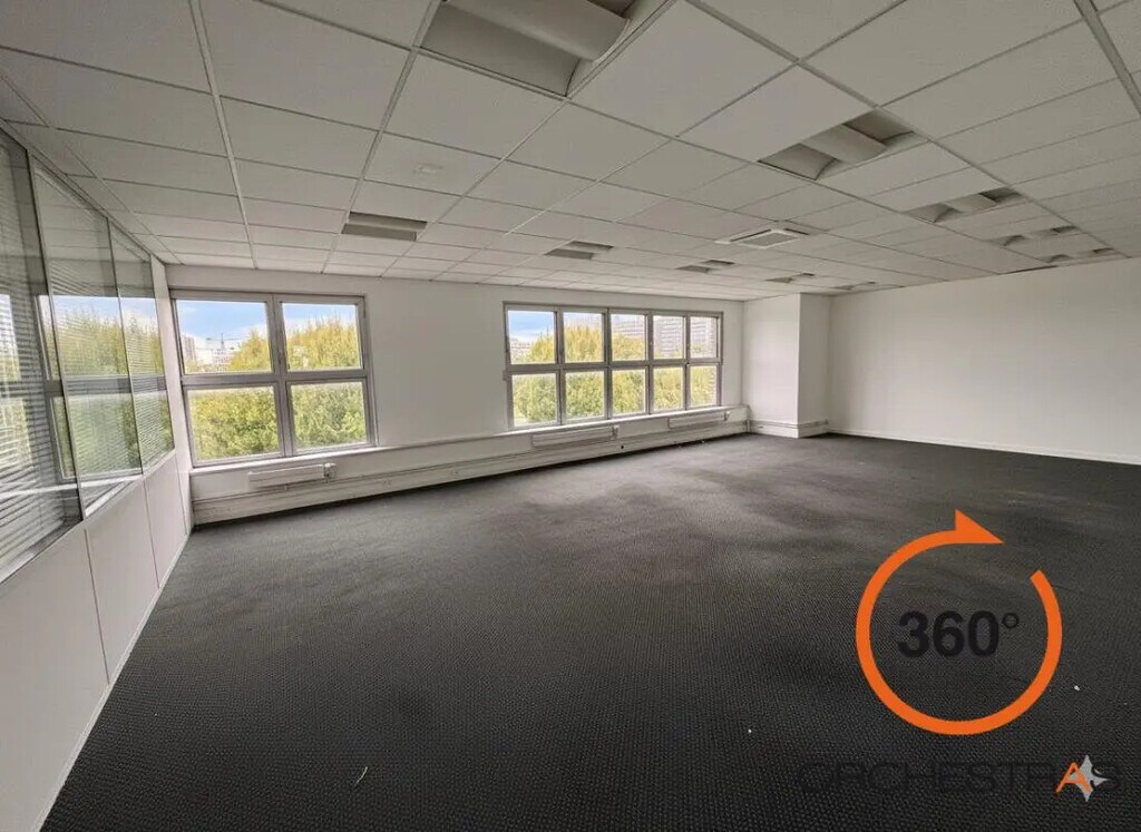 Location Bureaux 217 m² - Photo 1