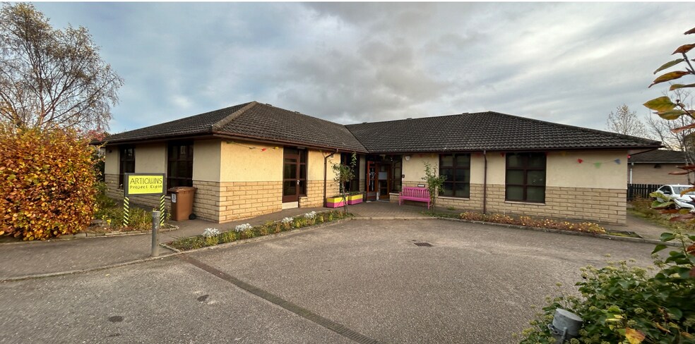 8 Victoria Crescent, Elgin for sale - Primary Photo - Image 1 of 1