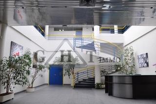 Office in Villepinte for sale - Lobby - Image 2 of 4