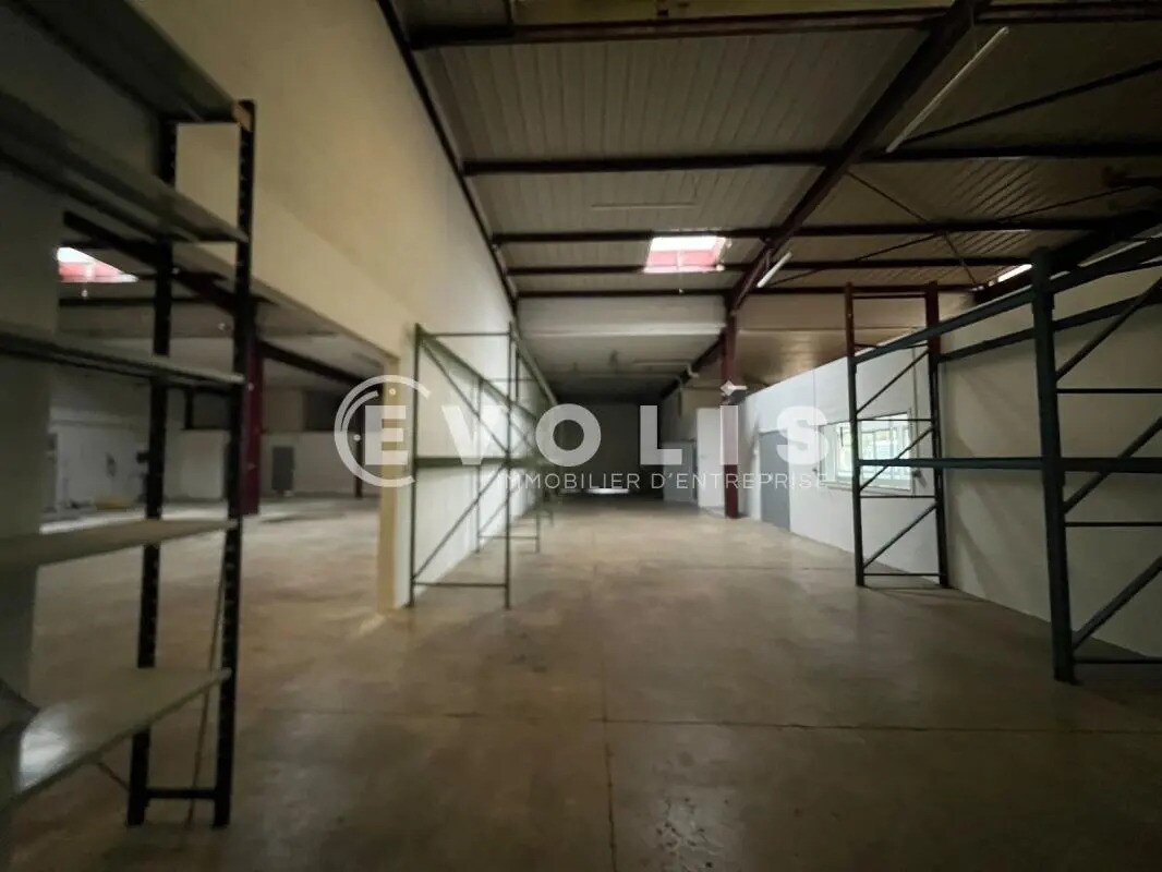 Light Industrial in Le Blanc-Mesnil to rent Interior Photo- Image 1 of 20