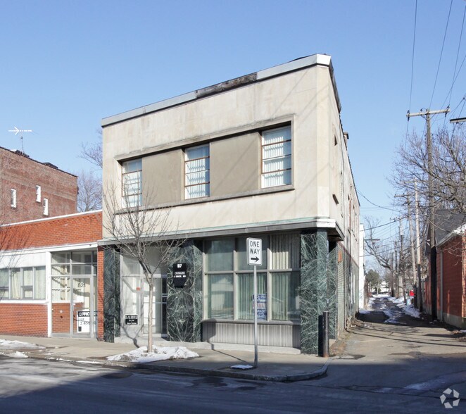 817 Main St, Niagara Falls 14301 UK