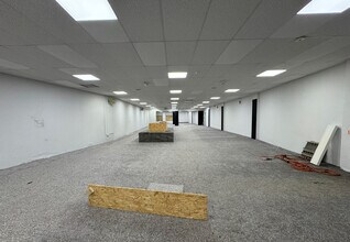 1-3 Market Pl, Peterborough to rent Interior Photo- Image 2 of 9